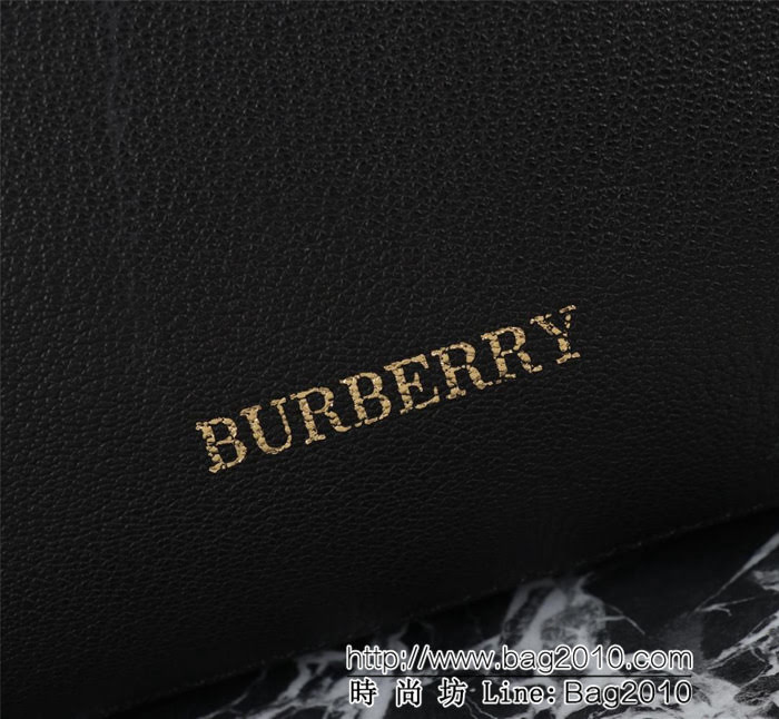 BURBERRY巴寶莉 新款 實用百搭斜背女包 即可肩背亦可斜挎 8201  Bhq1192